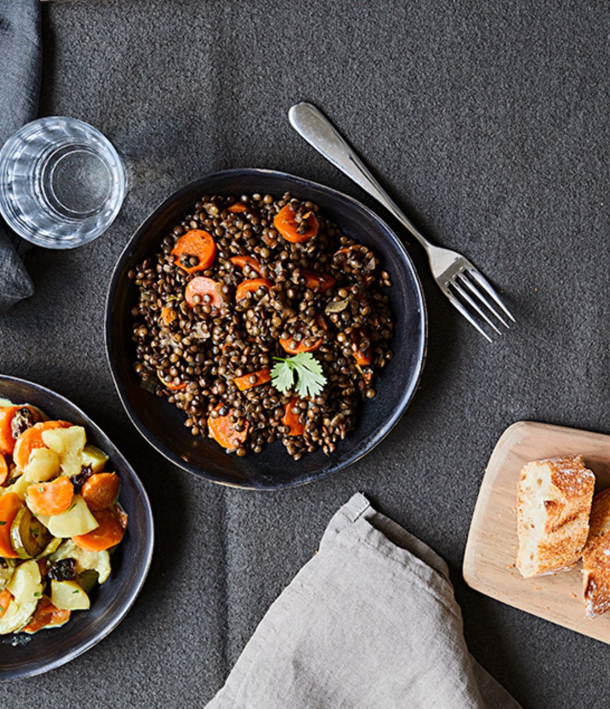 Lentilles vertes aux petits légumes et à la coriandre fraîche